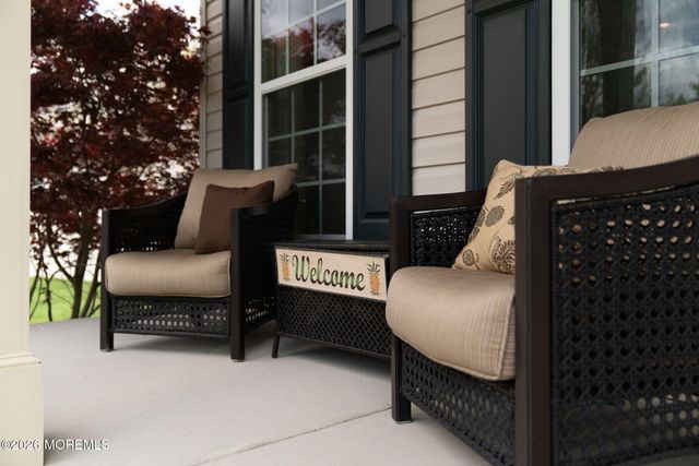 32 Carriage Way, Barnegat, NJ 08005