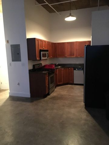 21 Illinois St 406, Worcester, MA 01610