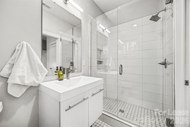 840 E 18th Street F, Charlotte, NC 28205