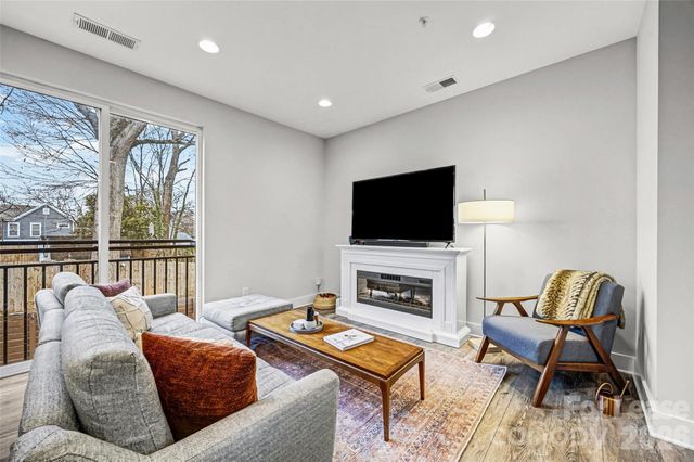 840 E 18th Street F, Charlotte, NC 28205