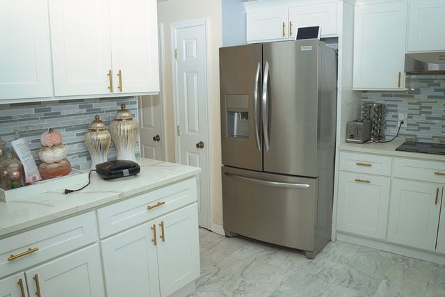 1086 Burt Street, Taunton, MA 02780