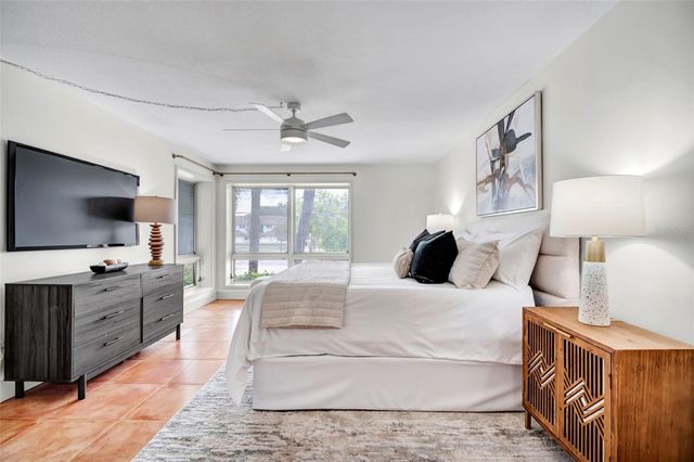 910 PINELLAS BAYWAY S 107, Tierra Verde, FL 33715