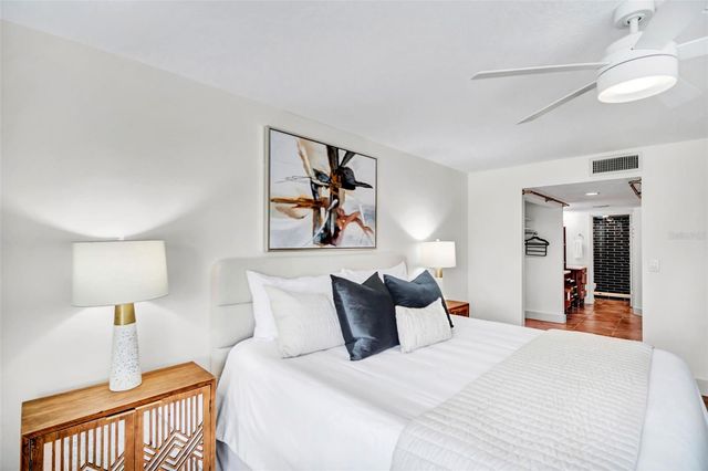 910 PINELLAS BAYWAY S 107, Tierra Verde, FL 33715