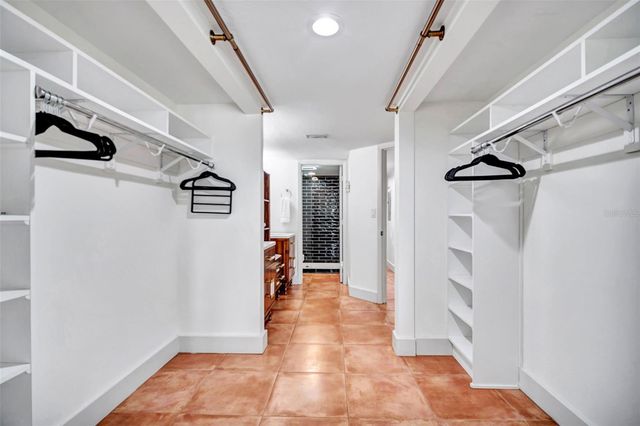 910 PINELLAS BAYWAY S 107, Tierra Verde, FL 33715