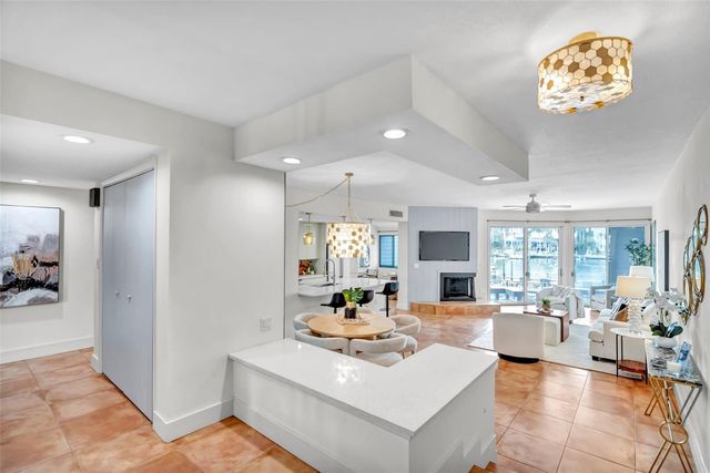 910 PINELLAS BAYWAY S 107, Tierra Verde, FL 33715