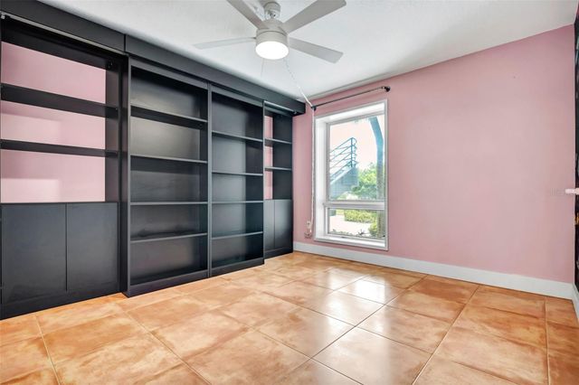 910 PINELLAS BAYWAY S 107, Tierra Verde, FL 33715