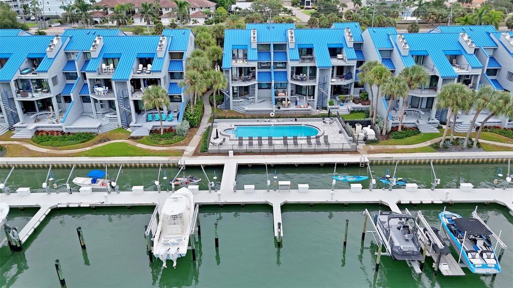 910 PINELLAS BAYWAY S 107, Tierra Verde, FL 33715