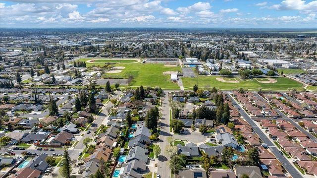 7534 N Millbrook Avenue, Fresno, CA 93720