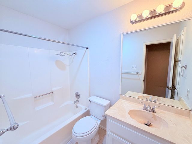 6503 Columbia Oaks CT A, Austin, TX 78759