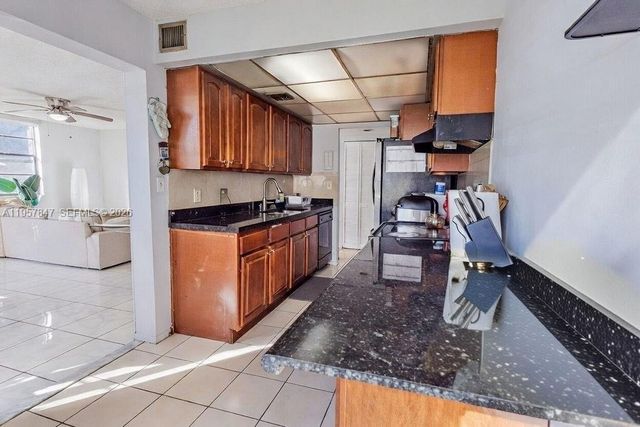 6193 Rock Island Road 119, Tamarac, FL 33319