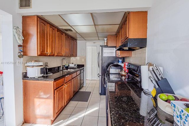 6193 Rock Island Road 119, Tamarac, FL 33319