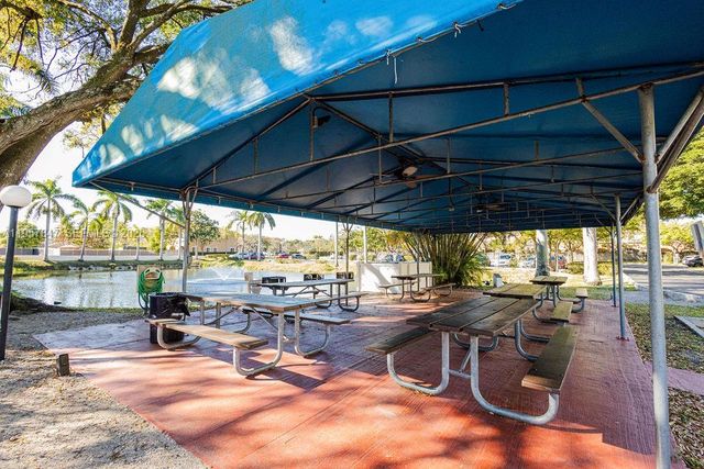 6193 Rock Island Road 119, Tamarac, FL 33319