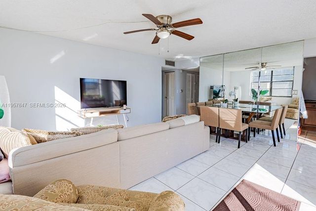 6193 Rock Island Road 119, Tamarac, FL 33319
