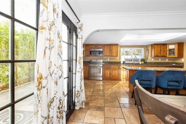 25010 Foxtail Court, Stevenson Ranch, CA 91381