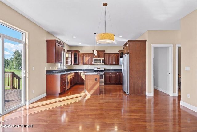 2798 S Barnyard Circle, Wasilla, AK 99654
