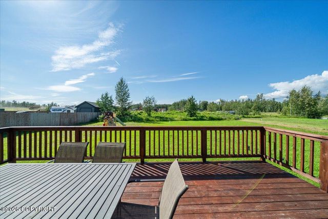 2798 S Barnyard Circle, Wasilla, AK 99654