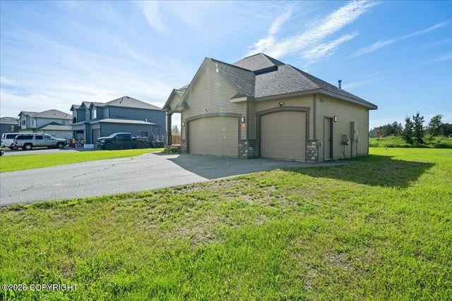 2798 S Barnyard Circle, Wasilla, AK 99654