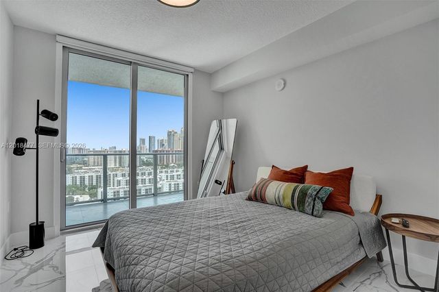 330 Sunny Isles Blvd 5-2207, Sunny Isles Beach, FL 33160
