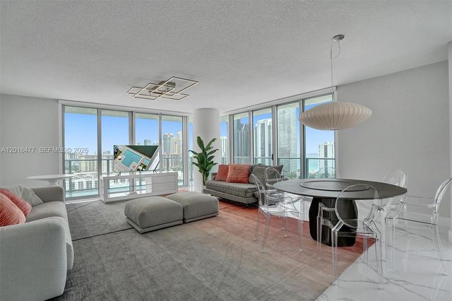 330 Sunny Isles Blvd 5-2207, Sunny Isles Beach, FL 33160