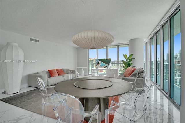 330 Sunny Isles Blvd 5-2207, Sunny Isles Beach, FL 33160