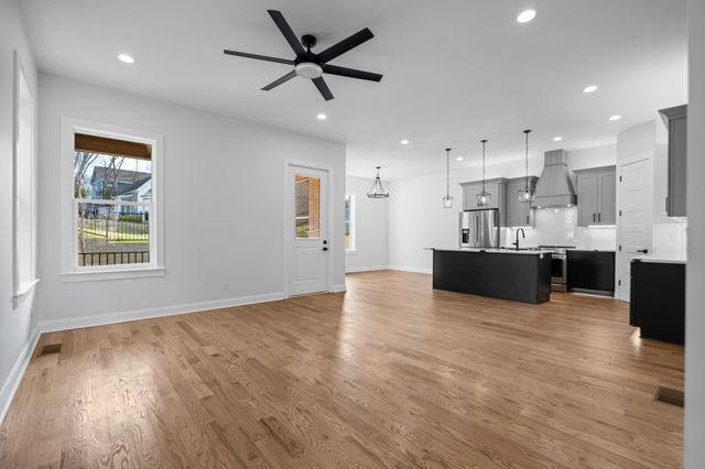 2310 18th Ave, N, Nashville, TN 37208