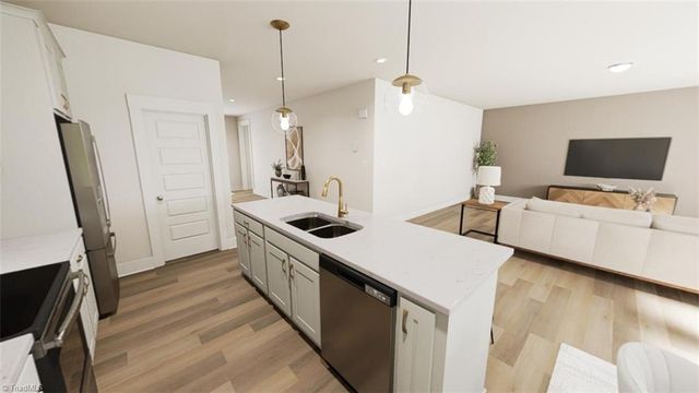 9211 Stoney River Lane, Kernersville, NC 27284