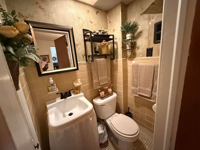 22 BARTHOLDI AVE, Jc, Greenville, NJ 07305