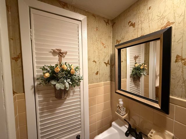 22 BARTHOLDI AVE, Jc, Greenville, NJ 07305