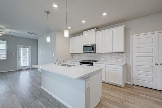 17613 Rosette Grass Drive, Conroe, TX 77385