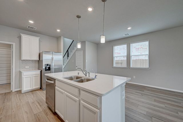 17613 Rosette Grass Drive, Conroe, TX 77385