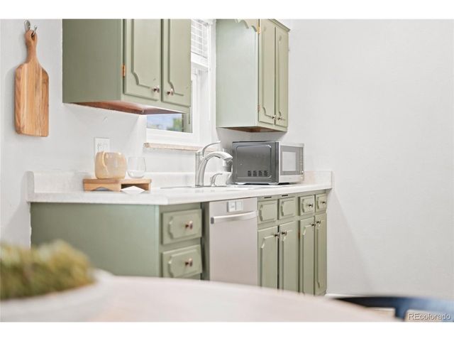 8402 Chase St, Arvada, CO 80003