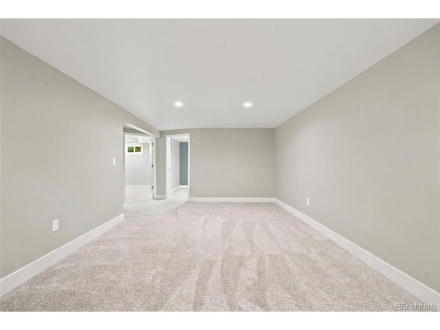8402 Chase St, Arvada, CO 80003
