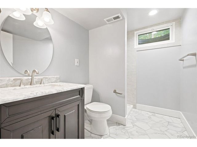 8402 Chase St, Arvada, CO 80003