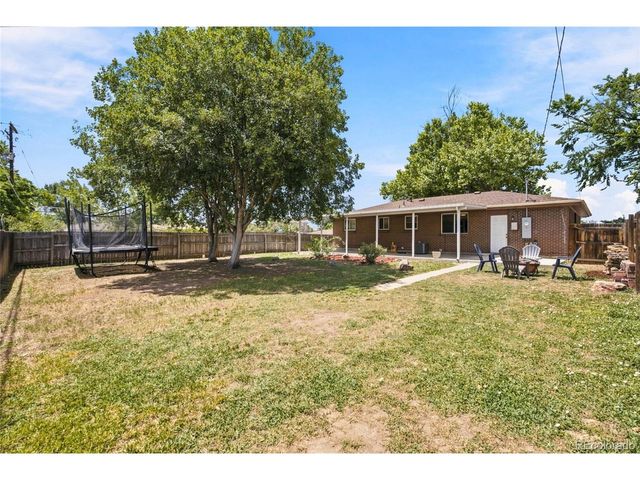 8402 Chase St, Arvada, CO 80003
