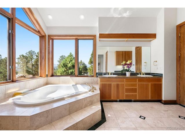 25763 Bristlecone Ct, Golden, CO 80401