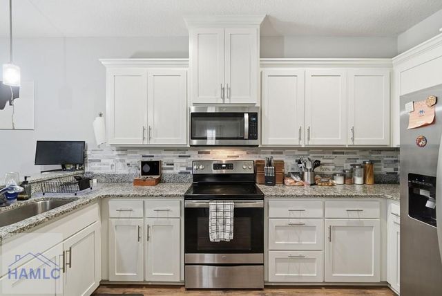 729 Fairview Circle, Hinesville, GA 31313