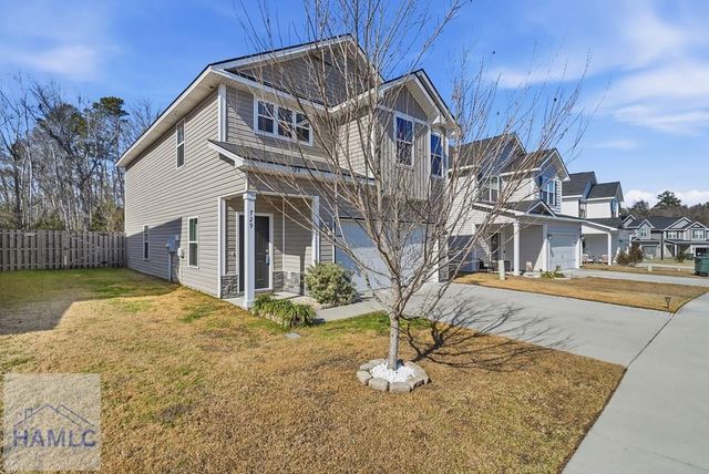 729 Fairview Circle, Hinesville, GA 31313