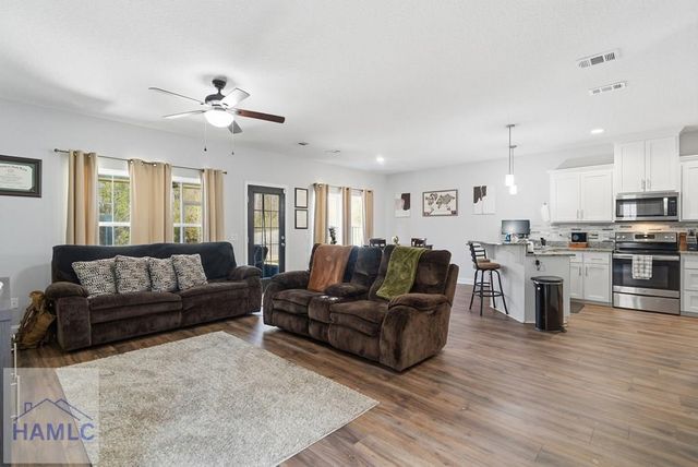 729 Fairview Circle, Hinesville, GA 31313