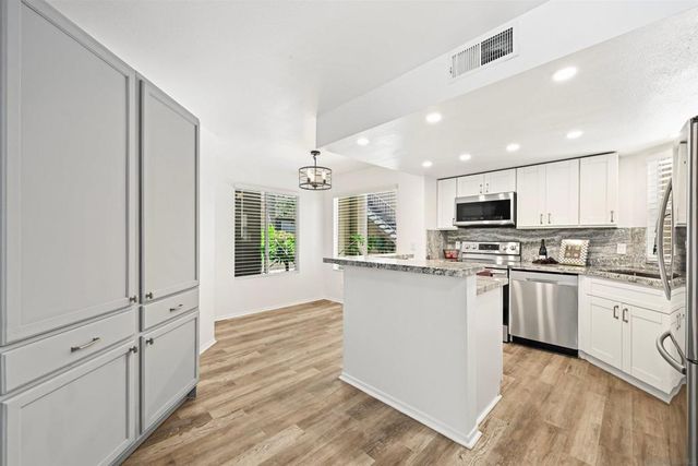 1270 Cleveland M111, San Diego, CA 92103