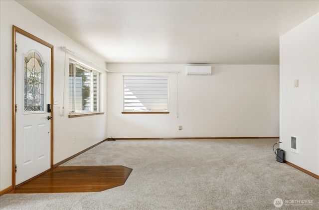 1279 Halsey Drive, Coupeville, WA 98239