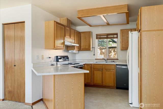 1279 Halsey Drive, Coupeville, WA 98239