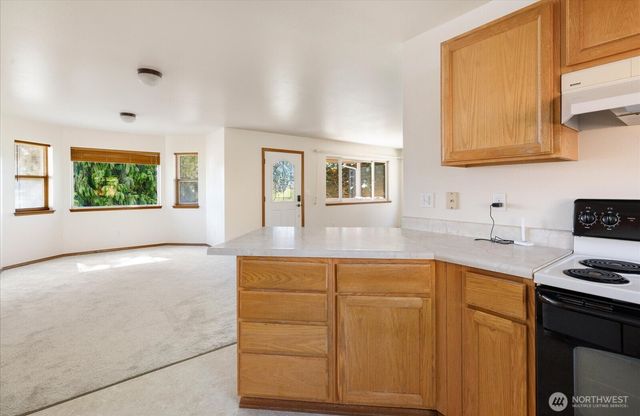 1279 Halsey Drive, Coupeville, WA 98239