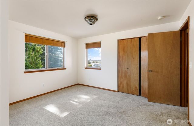 1279 Halsey Drive, Coupeville, WA 98239
