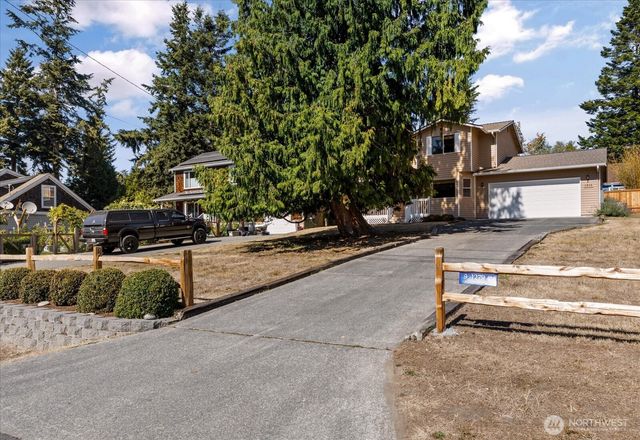 1279 Halsey Drive, Coupeville, WA 98239