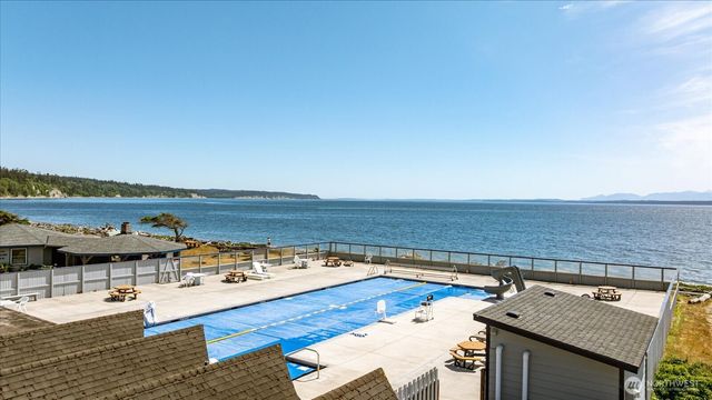 1279 Halsey Drive, Coupeville, WA 98239