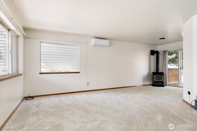 1279 Halsey Drive, Coupeville, WA 98239
