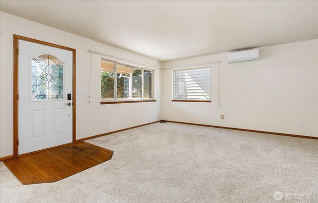 1279 Halsey Drive, Coupeville, WA 98239