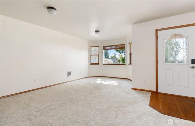 1279 Halsey Drive, Coupeville, WA 98239