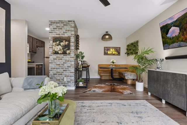 2478 Cobble Hill Alcove D, Woodbury, MN 55125