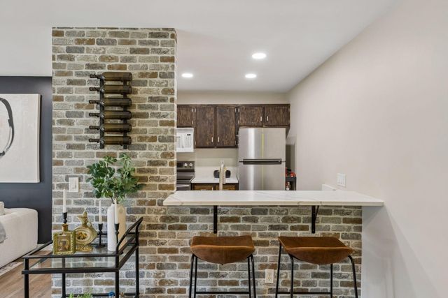 2478 Cobble Hill Alcove D, Woodbury, MN 55125